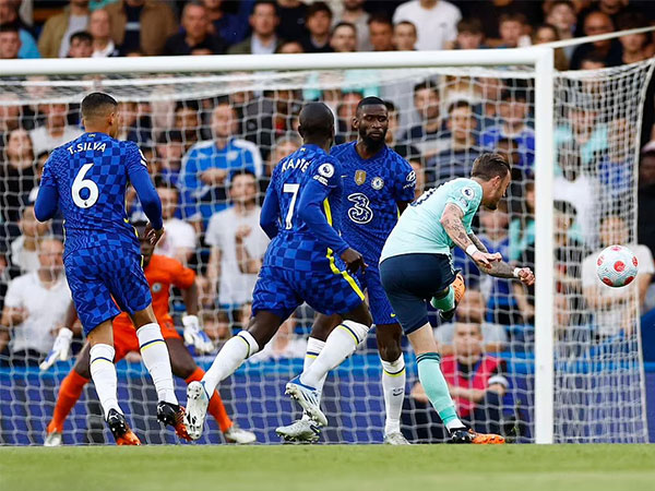 Để Leicester cầm hòa, Chelsea nối dài chuỗi trận thất vọng