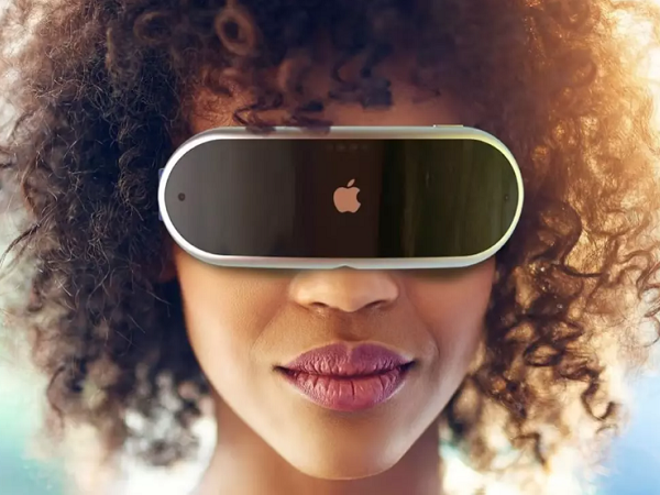 Thiết bị thực tế ảo Apple đạt bước tiến lớn, Facebook đến lúc phải dè chừng