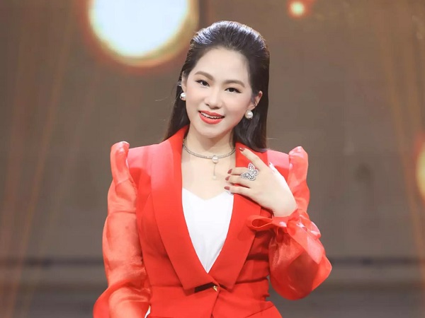 Lương Bích Hữu: May mắn 4 lần cửa tử, 3 lần nhiễm Covid-19 vẫn còn sống!