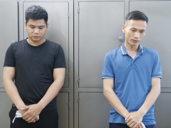 Bắt 2 ca trưởng thu phí 'làm luật' cho xe quá khổ, quá tải vào cao tốc
