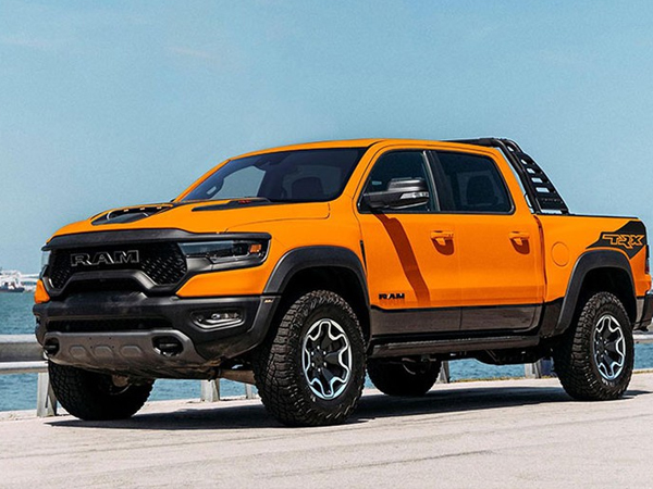 Siêu bán tải RAM 1500 TRX về Việt Nam với màu sơn nổi bật