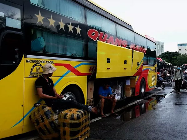 Tình cảnh bi đát, loạt doanh nghiệp vận tải bán xe, nguy cơ phá sản