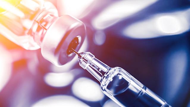 Bệnh nhân đầu tiên được tiêm virus đặc biệt có khả năng diệt ung thư