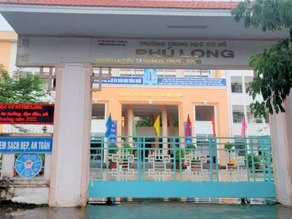 Con trai làm lộ đề thi khiến 400 học sinh phải thi lại: Kiểm điểm hiệu trưởng