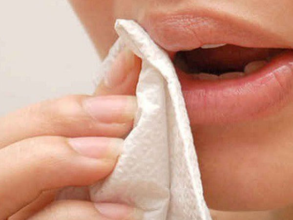 Một thói quen khi ăn ai cũng tưởng tốt, không ngờ gây hại cho sức khỏe, nhất là phổi