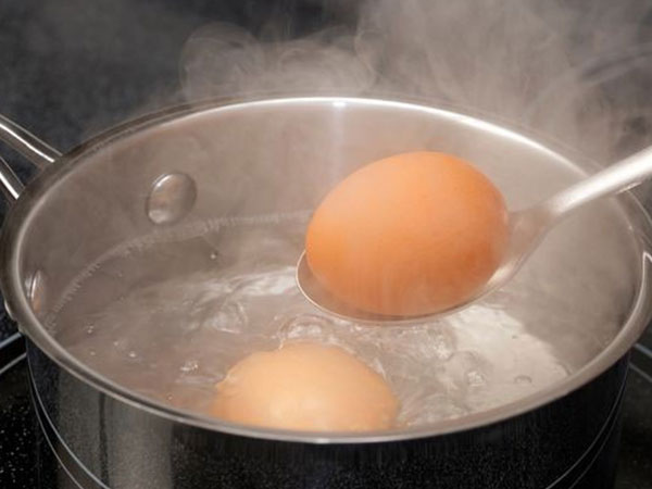 5 sai lầm khi luộc trứng vô cùng tai hại, người Việt cần loại bỏ ngay