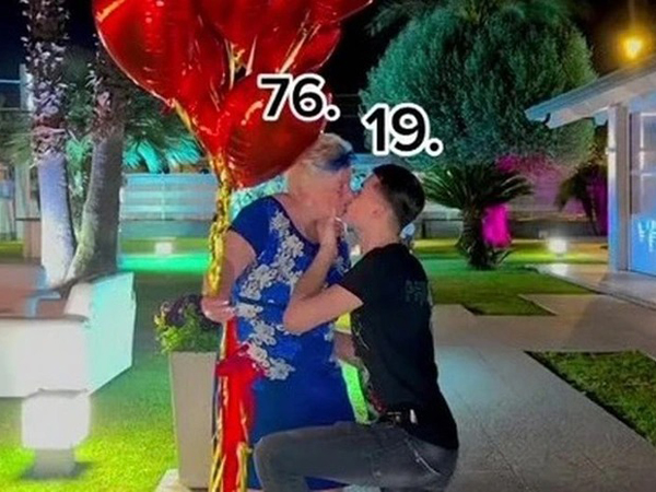 Cặp đôi 'bà cháu' gây sốc cư dân mạng, màn cầu hôn gây xôn xao bàn tán
