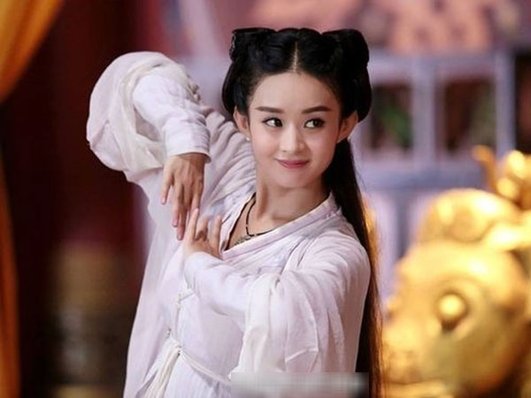 Triệu Lệ Dĩnh từng suýt mất vai diễn để đời vì thói hống hách của trợ lý, còn bị đồn là 'gái bán hoa'
