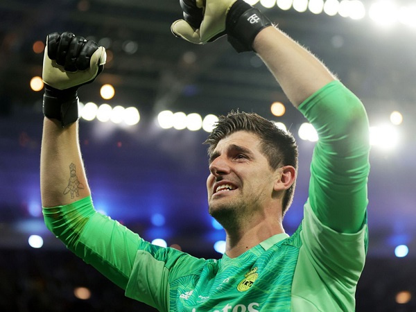 Courtois hả hê trước truyền thông Anh, Ancelotti tự hào với Champions League thứ 4 trong sự nghiệp