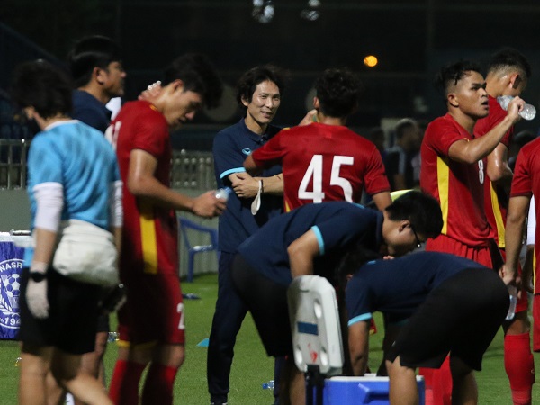 HLV Gong Oh-kyun nói gì khi ra mắt U23 Việt Nam bằng thảm bại 0-3?