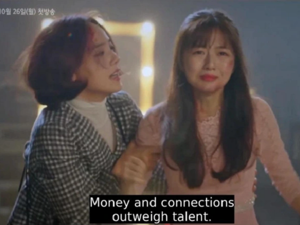 Bom tấn Penhouse hot trở lại giữa drama phụ huynh tố con gái bị bạo lực học đường