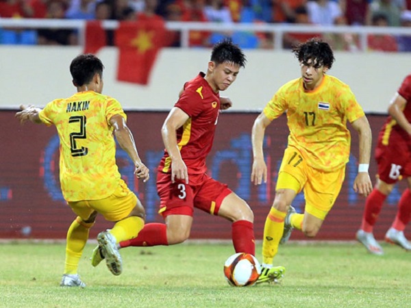 U23 Thái Lan loại một nửa đội hình thua U23 Việt Nam ở SEA Games 31