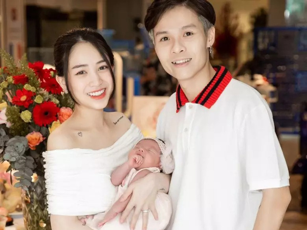Bị mắng lấy con mới sinh câu view, ái nữ Minh Nhựa tế sống antifan