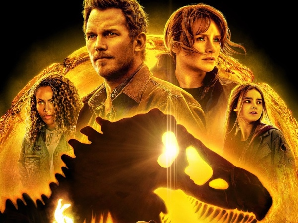 Bom tấn tháng 6: Harry Potter, Jurassic World đối đầu hai tác phẩm vừa gây ấn tượng tại Cannes