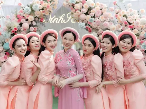 Xuất hiện dàn phù dâu chất lượng, sở hữu ngoại hình nổi bật