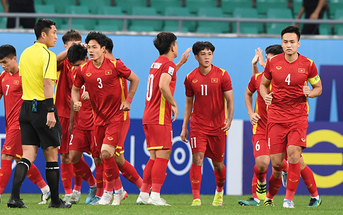 Thủng lưới phút bù giờ, U23 Việt Nam đánh rơi chiến thắng đáng tiếc trước U23 Thái Lan