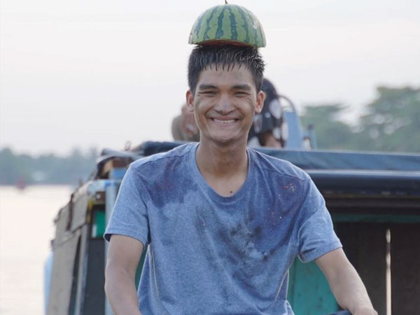 Quá khứ nghèo khó của Mạc Văn Khoa, từng chở gạch thuê để kiếm sống