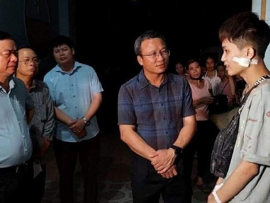 Vụ tai nạn thảm khốc xe tải đè nát xe con: Vì sao nam thanh niên sống sót kỳ diệu?