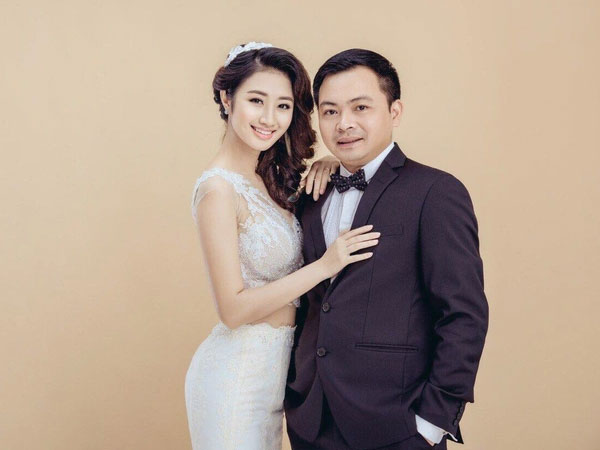 Một hoa hậu Vbiz thông báo đã ly hôn chồng đại gia sau 5 năm khiến nhiều người ngỡ ngàng