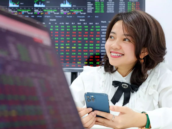 Ôn định kinh tế vĩ mô, bài học quý giá trước mọi khó khăn