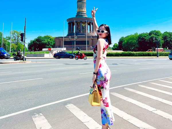 Giữa lúc bị tố 'hát chùa' ca khúc 'Ai chung tình được mãi', Lệ Quyên có động thái gây bất ngờ trên mạng xã hội