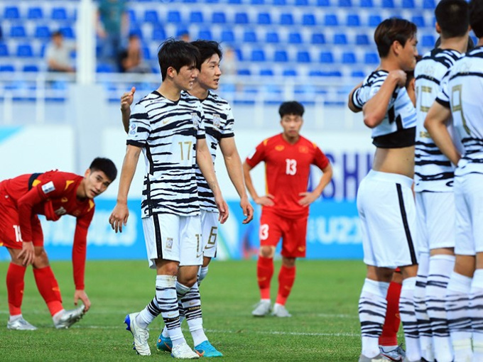 'Nếu không có tấm thẻ đỏ, U23 Hàn Quốc đã dễ dàng thắng Việt Nam'