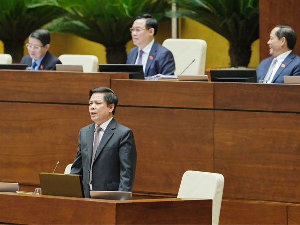 Bộ trưởng Giao thông vận tải nhận trách nhiệm khi đường Hồ Chí Minh chậm tiến độ