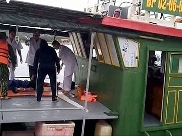 Đi lặn biển ở Hải Phòng, người đàn ông bị cá mập cắn nát chân
