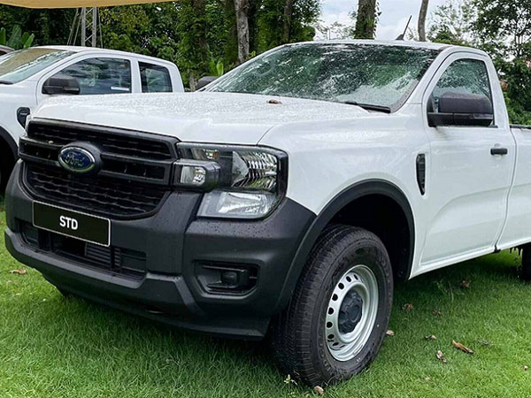 Ford Ranger 2022 cabin đơn chỉ 470 triệu đồng - trang bị vẫn 'khá bảnh'
