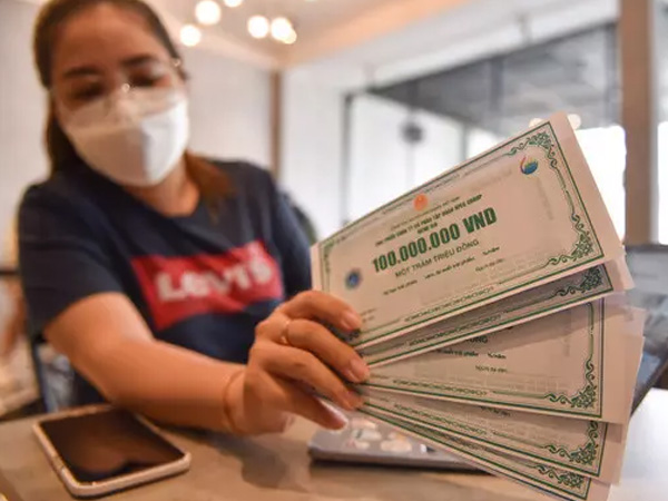 Hơn 230 nghìn tỷ đến kỳ đáo hạn: 'Bom nợ' nguy cơ sắp nổ?