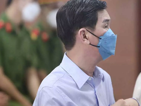 Ông Trần Vĩnh Tuyến cho rằng phạm tội do 'sơ suất' chứ không vụ lợi