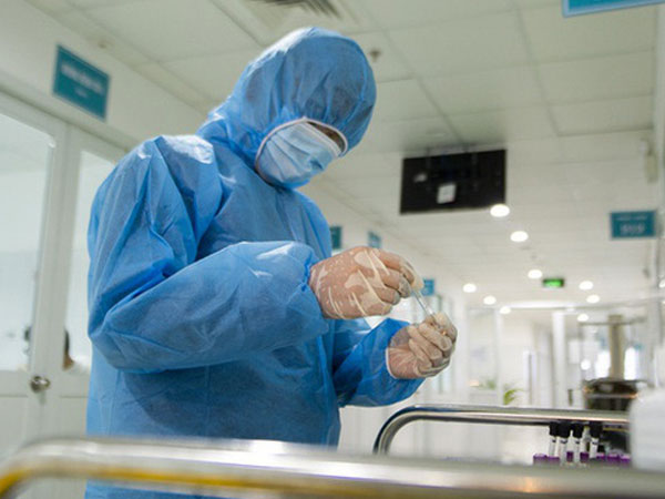 Ngày 10/6, số ca COVID-19 mới tăng lên 961, có 1 F0 tử vong