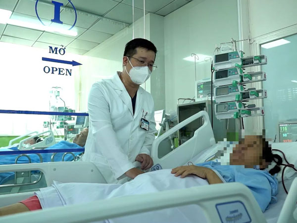 Mang thai 5 tháng không biết, sản phụ nguy kịch vì xuất huyết