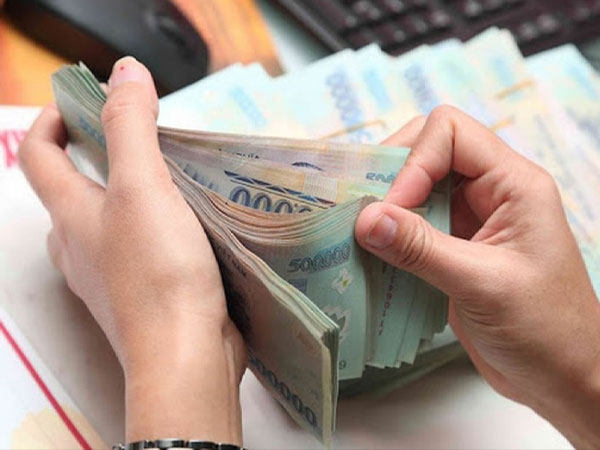 Tăng lương từ 1/7: Người lao động vừa mừng, vừa lo
