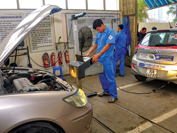 Mức phí kiểm định ôtô tại Việt Nam rục rịch tăng