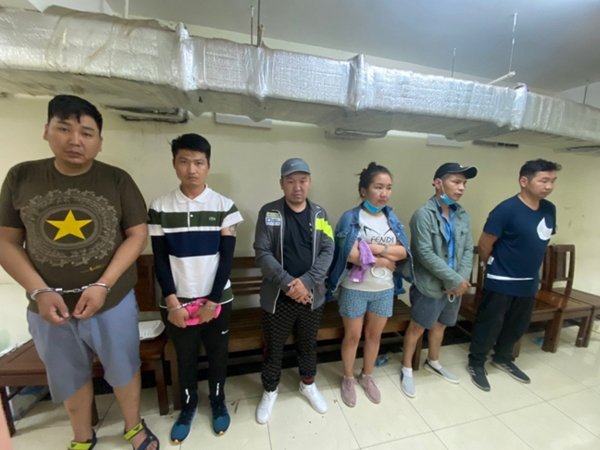 Bắt nhóm 8 người nước ngoài trộm tiền tỉ ở Hà Nội rồi trốn vào TP HCM, Tây Ninh
