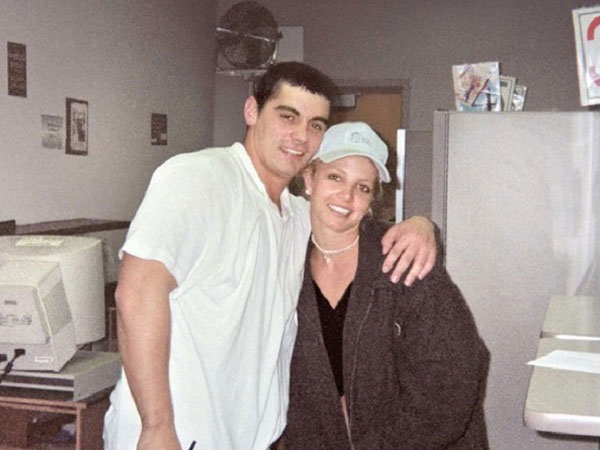 Người chồng đầu của Britney Spears: Ly hôn sau 55 tiếng kết hôn, luôn gặp rắc rối với pháp luật