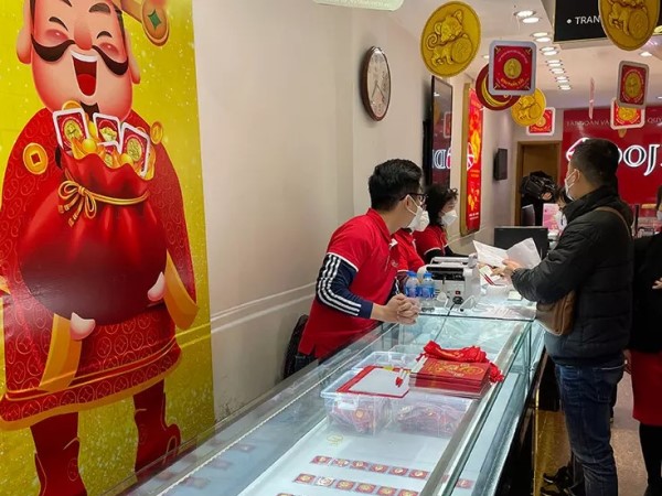 Giá vàng hôm nay 12/6: Kết thúc tuần tăng giá, chờ động lực mới
