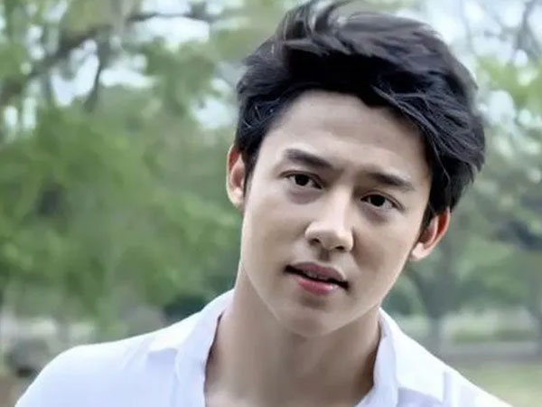 Đem tiền về cho vợ, tôi kinh ngạc khi thấy căn nhà trống trơn