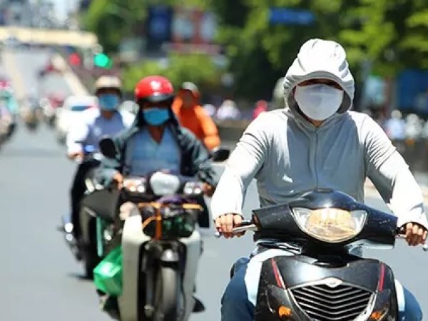 Dự báo thời tiết 12/6: Hà Nội vào đợt nắng nóng, trời hầm hập đến tối muộn