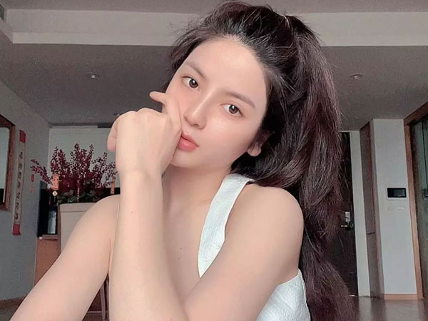 Phản ứng bồ Quang Hải khi bị mỉa chuyện tình 'phi công máy bay'