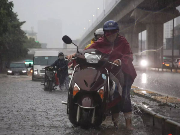Dự báo thời tiết ngày 14/6: Hà Nội tiếp tục có mưa