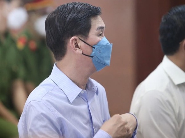 Cựu phó Chủ tịch UBND TPHCM Trần Vĩnh Tuyến được giảm án tù