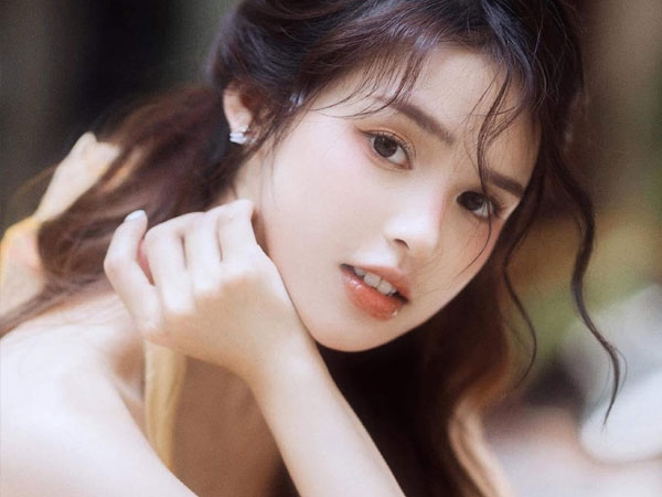 Ngắm nhan sắc 'vạn người mê' của Hoa khôi Ảnh Hồng Ngọc