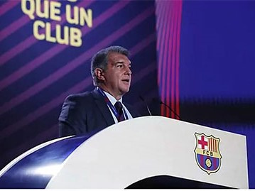 Barcelona quyết định 'bán mình' để giải quyết khủng hoảng tài chính