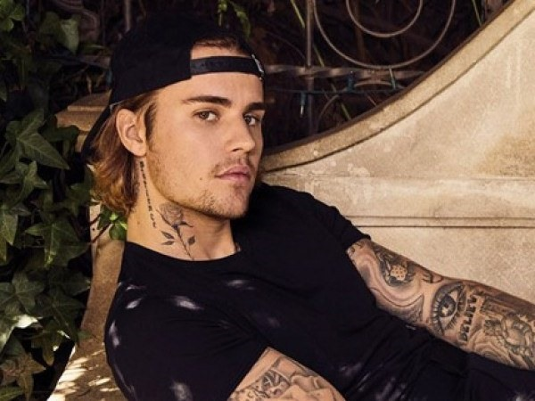 Justin Bieber ngưng hát vì không còn khả năng biểu diễn như trước