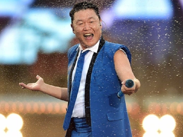 PSY hủy biểu diễn sau khi bị chỉ trích lãng phí 300 khối nước