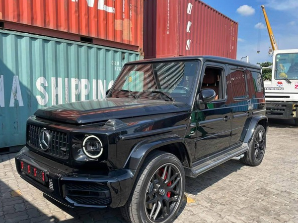 Ủy ban kiểm tra TƯ yêu cầu Hải quan báo cáo số liệu gần 10 năm về xe nhập khẩu biếu tặng