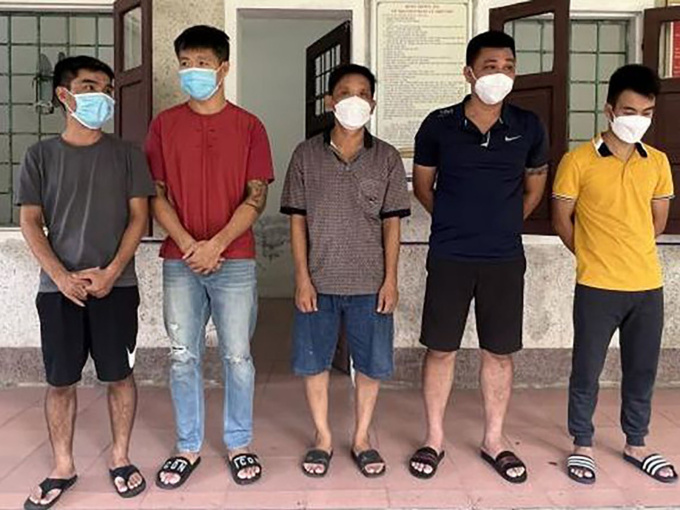 Triệt xóa đường dây đánh bạc nghìn tỷ có cầu thủ danh tiếng điều hành