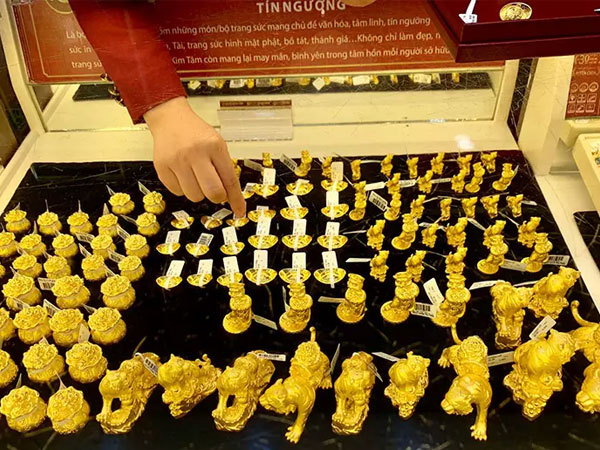 Giá vàng hôm nay 18/6: Vàng tăng giá theo đà lạm phát